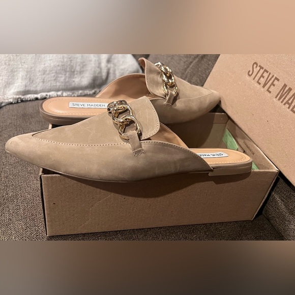 Steve Madden Shoes - Steve Madden Women's Tan Mules, size 10. Worn twice